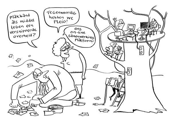 Cartoon Pleio: Man probeert wegwaaiende papiersnippers aan elkaar te plakken. 'Plakband als middel tegen een versnipperde overheid?' 'Tegenwoordig hebben we Pleio.' 